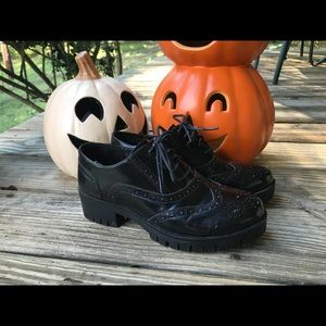 Women’s Oxford creepers